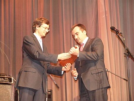 IV   